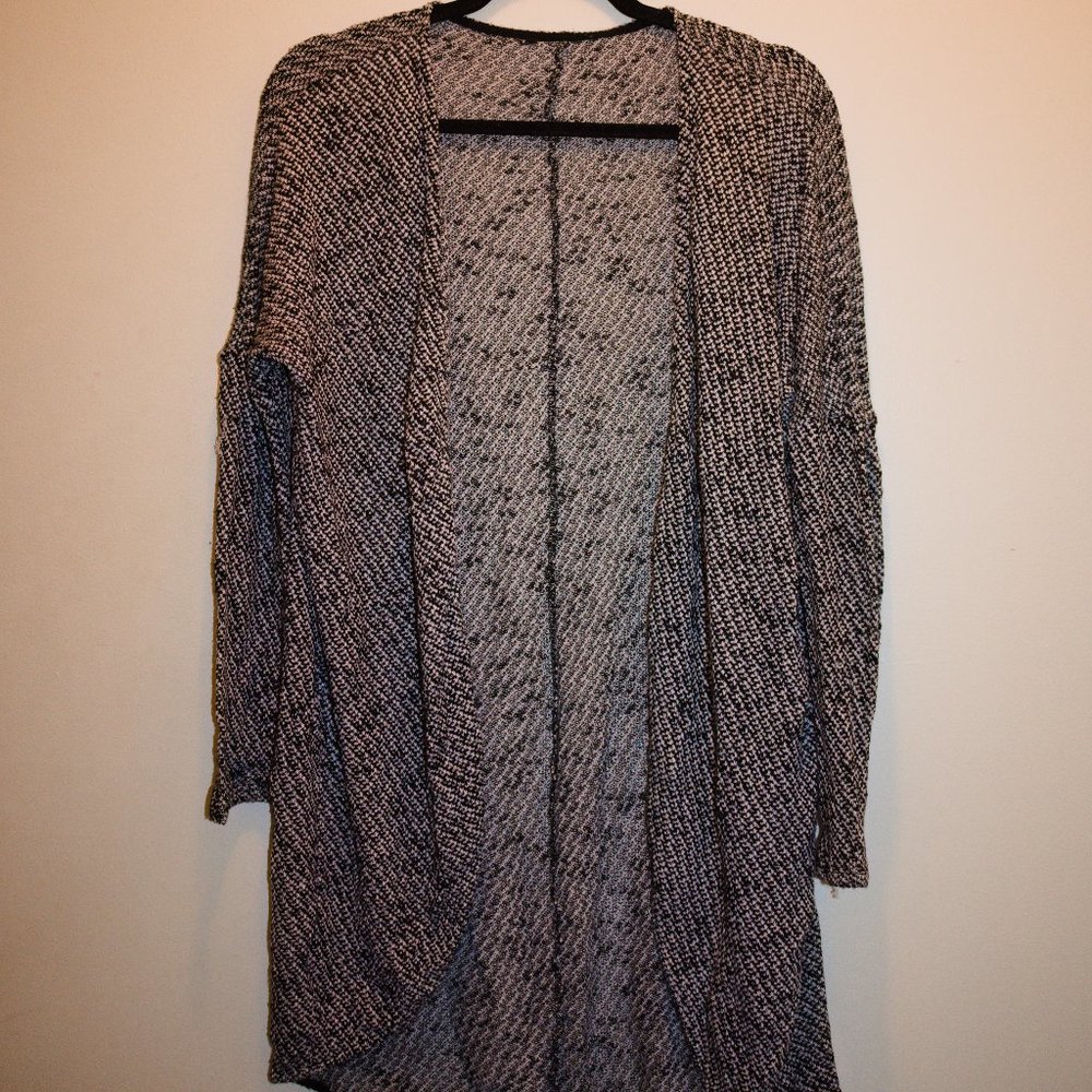 Black and White patterned Kimono/Shrug - Small